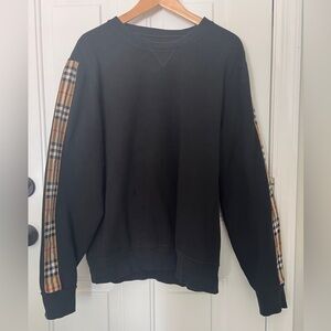 Burberry Black Luxe sweatshirt with signature  Burberry Check sleeve panels